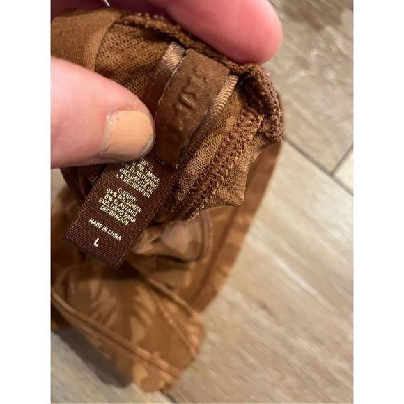 SKIMS Summer Mesh Plunge Bralette - Picture 5 of 5